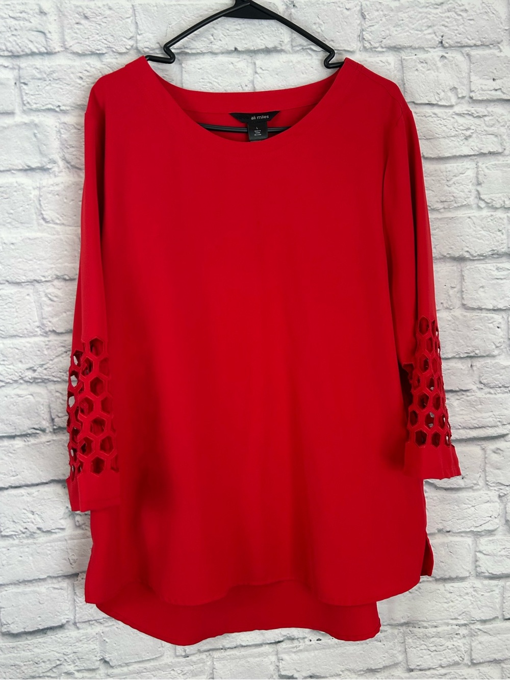 Ali Miles Red Tunic Top Large Geometric Cutout Bell Sleeves High Low Hem
